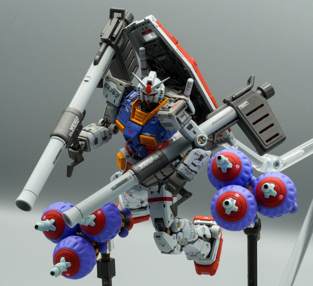 赤くないガンダム