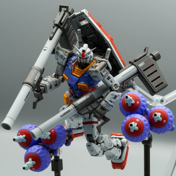 赤くないガンダム