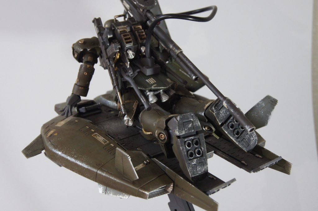 ベースジャバーは特になにも手を加えてはいません。本当は横の合わせ目消しをしたいところですが、何せ1日で塗装したので余裕がなく...ウェザリングでそれなりに誤魔化せているので、良しとしています。