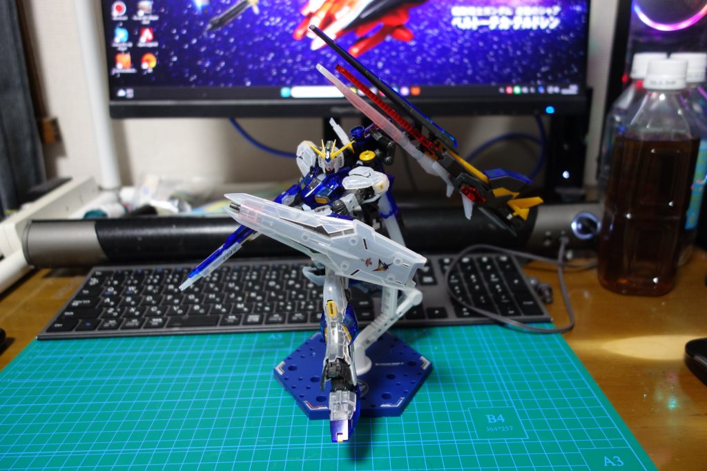 RG νガンダム（RX-93ff）クリアカラー