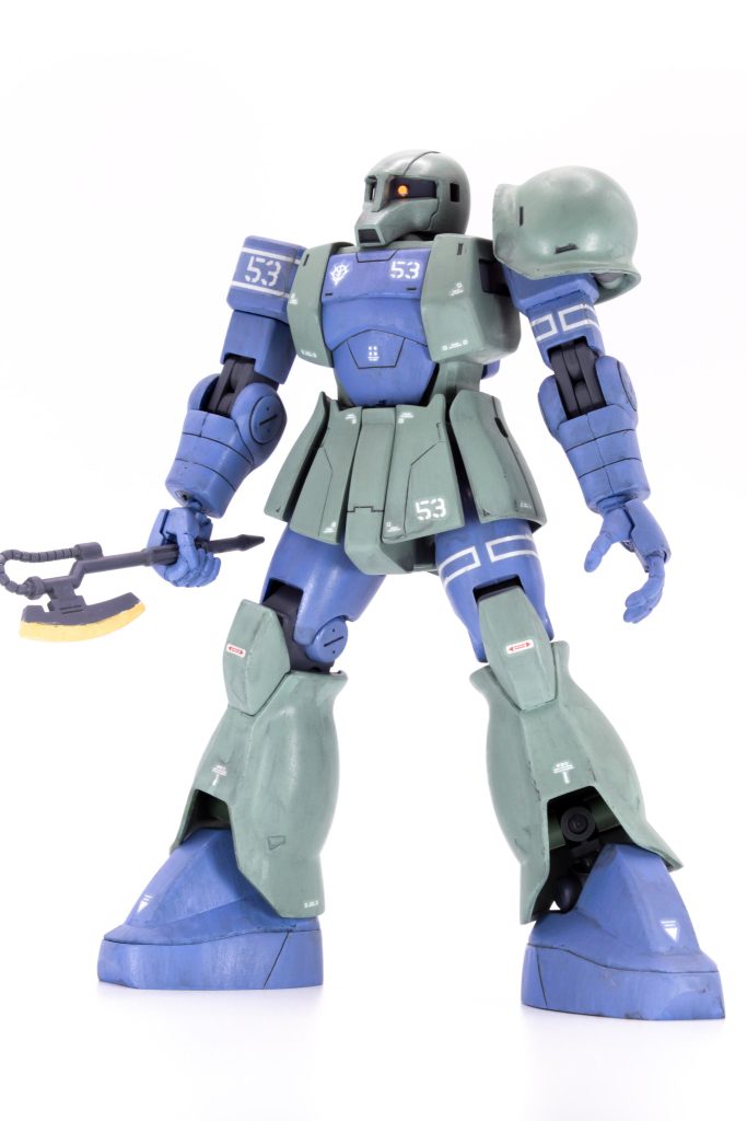 合わせ目消し、モールド掘り直し&ちょっとだけ追加、モノアイをHアイズに変更しました。小さい目が好きなのでサイズは1mmです。