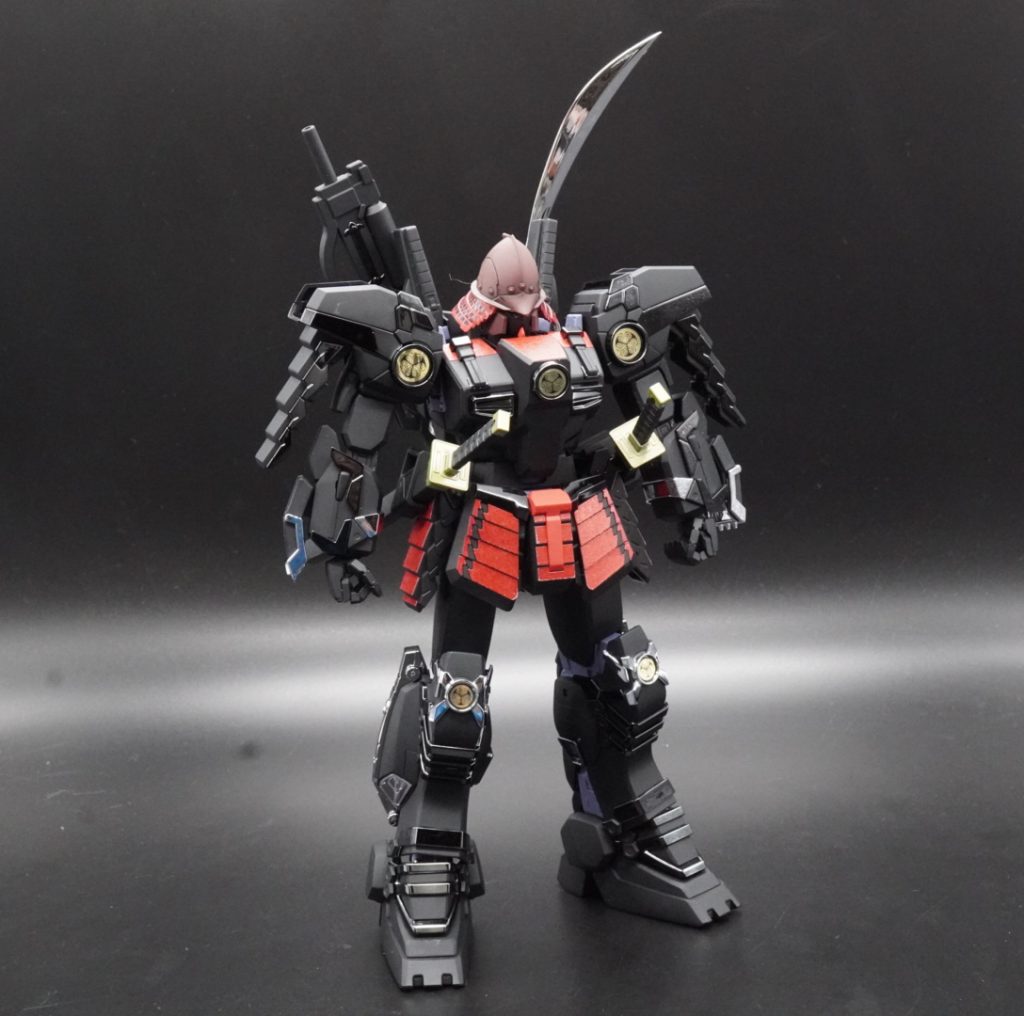 ポージングは怖くてできませんので、このままで、ディスプレイします。