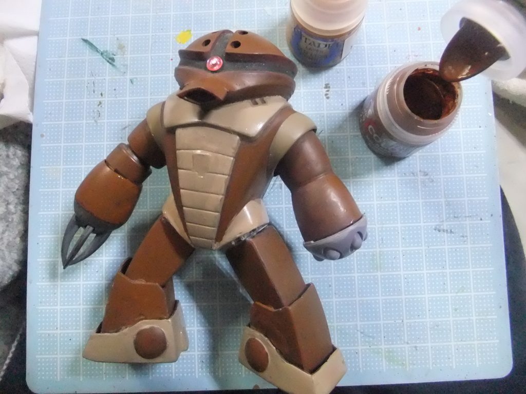 シタデルカラーでやんわり筆塗りデス♫