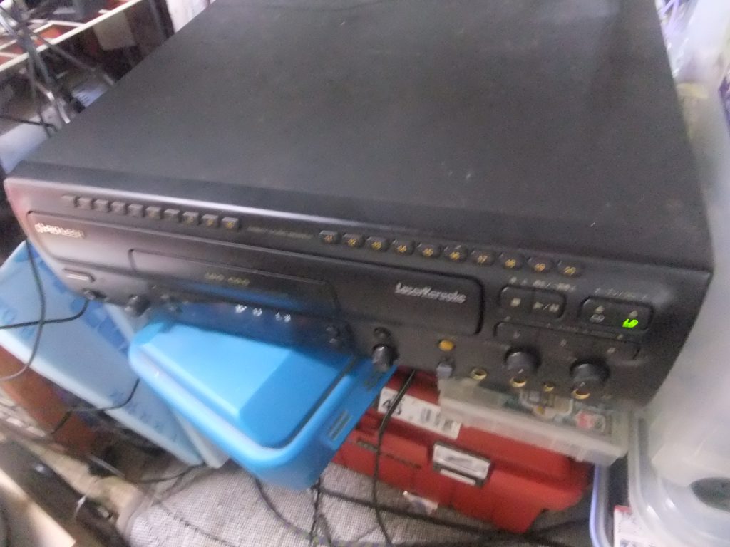 パイオニア LD CDカラオケプレイヤーも同時に発掘💦