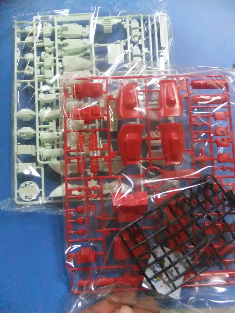 水転写デカール&プラ材も経年劣化無しでホッとしてイマス😁