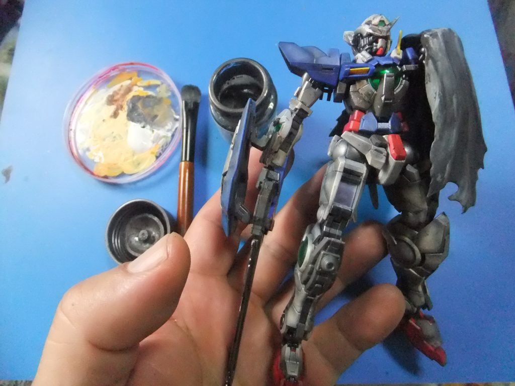 グンゼ　水性カラー　焼鉄色をチッピング。