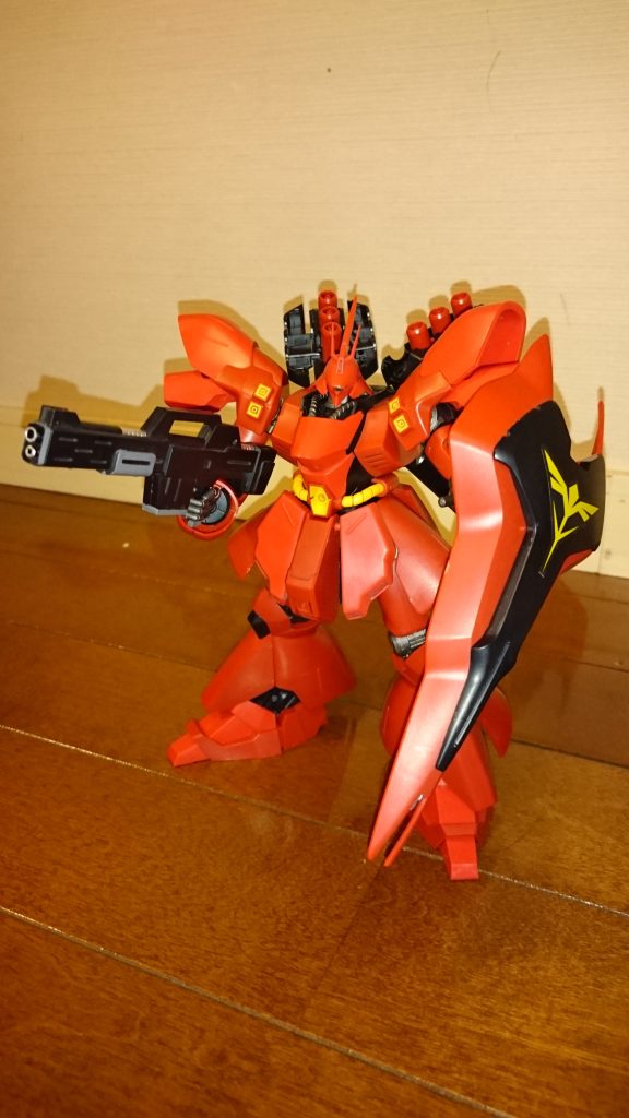 貰い物のHGUC サザビー(２０１５年９月製作)