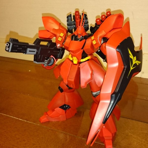 貰い物のHGUC サザビー(2015年9月製作)