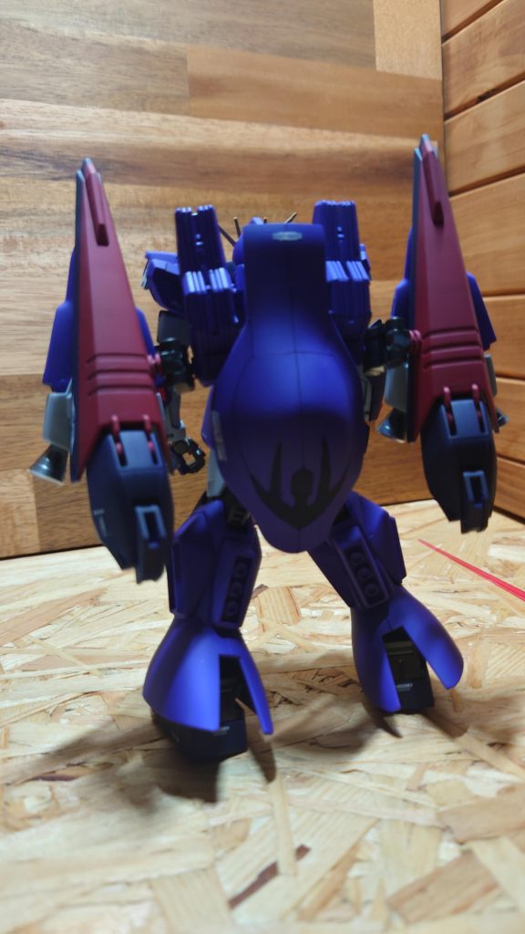 モビルアーマー変形時の顔？は父に手伝って貰いました。かなり本物に寄せることが出来たようです。 