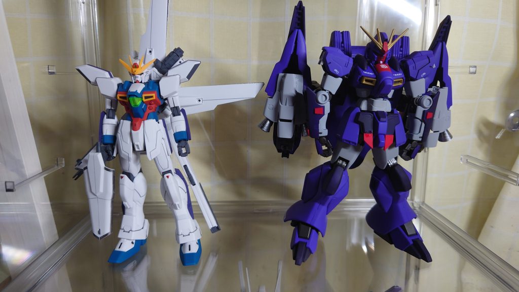 GXと並べて、GXが17ｍ、アシュタロンは19ｍなので、いい感じの身長差で作れた気がします。こうなるとヴァサーゴも作りたくなって来ますね。アトミックシザースの接続部やバーニアは、コトブキヤのMSGを使用しました。ガンダムナタクのパーツをRギャギャの肘パーツで覆ったのでいい感じですね。