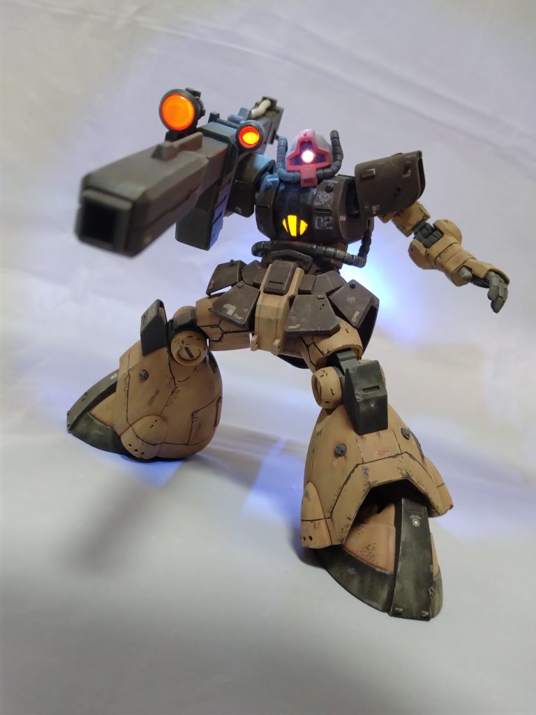 地上なら実弾バズーカの方が似合いそう。