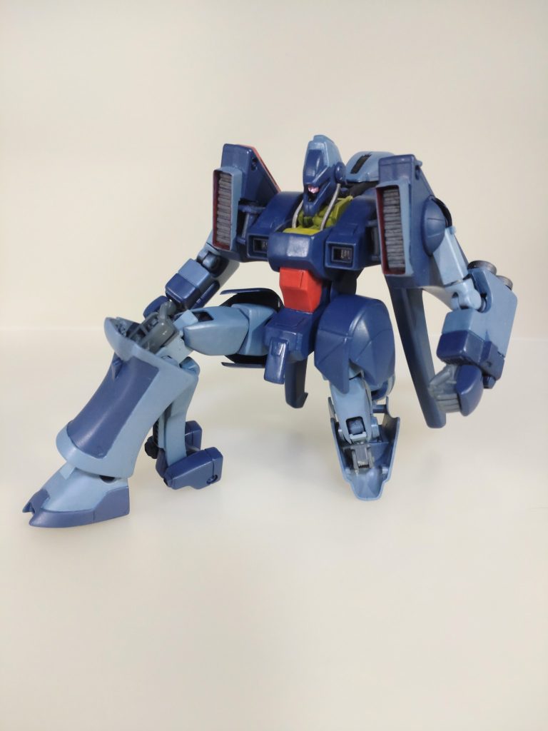 全体的に改造したことで、改造前では出来なかった膝立ちも出来るようになりました。