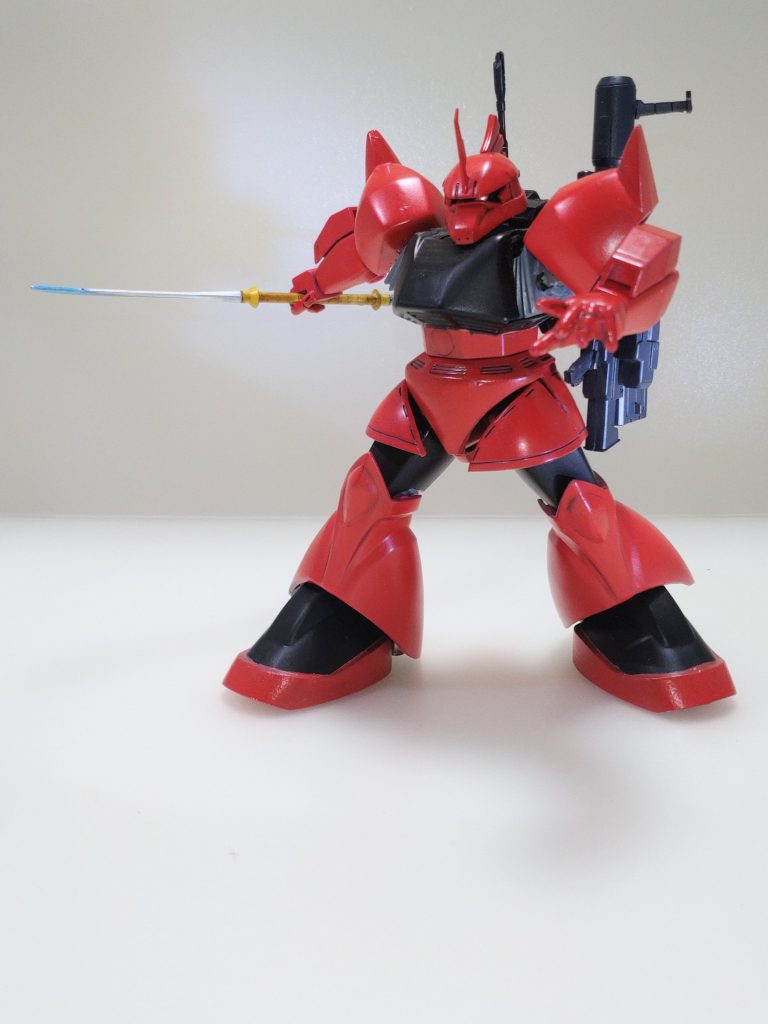 スカート部分はスプリングパイプ接続にしたのでナギナタポーズも決まります。