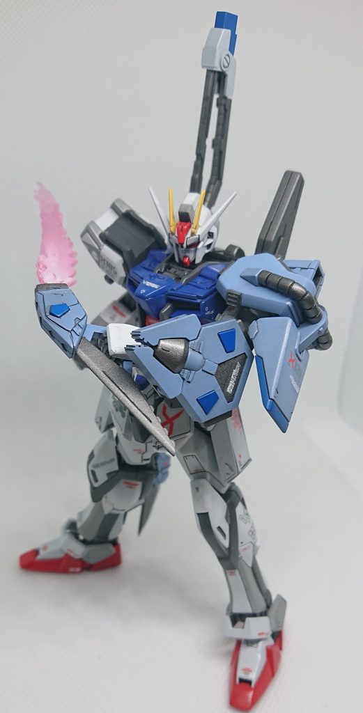 マイダスメッサービームは全て100均レジンで作成、プラ板で作ったものを初めておゆプラ複製しましたが、四苦八苦ちなみに100均レジン用トップコートの上から普通に水性カラーで塗れました