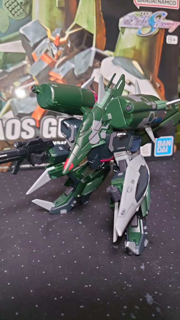 高速移動形態このキットを購入したもう1つのキッカケです。ヘックス迷彩も筆塗りで初トライしてみましたが、上手くいったようです(´ω`)