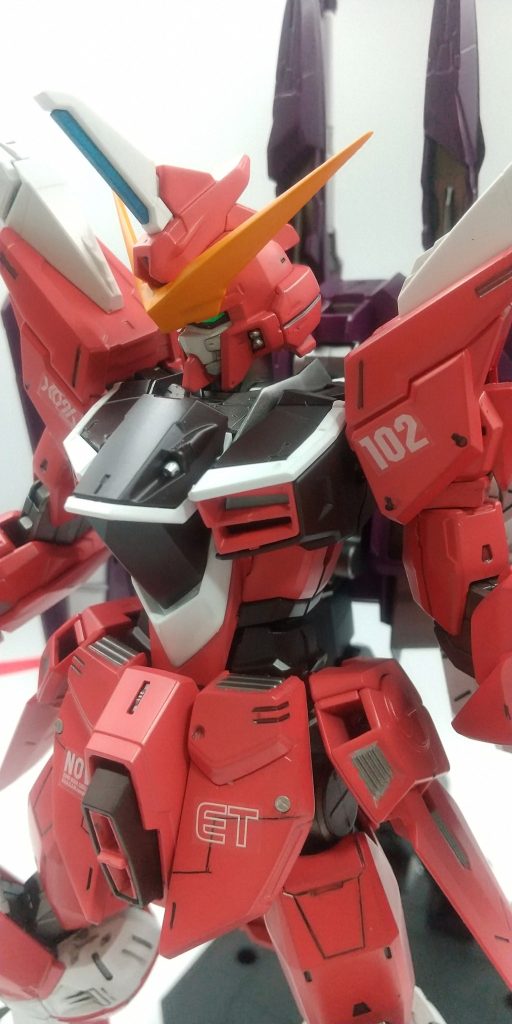 スジボリやメタルパーツで若干ですが、ディティール追加しました。