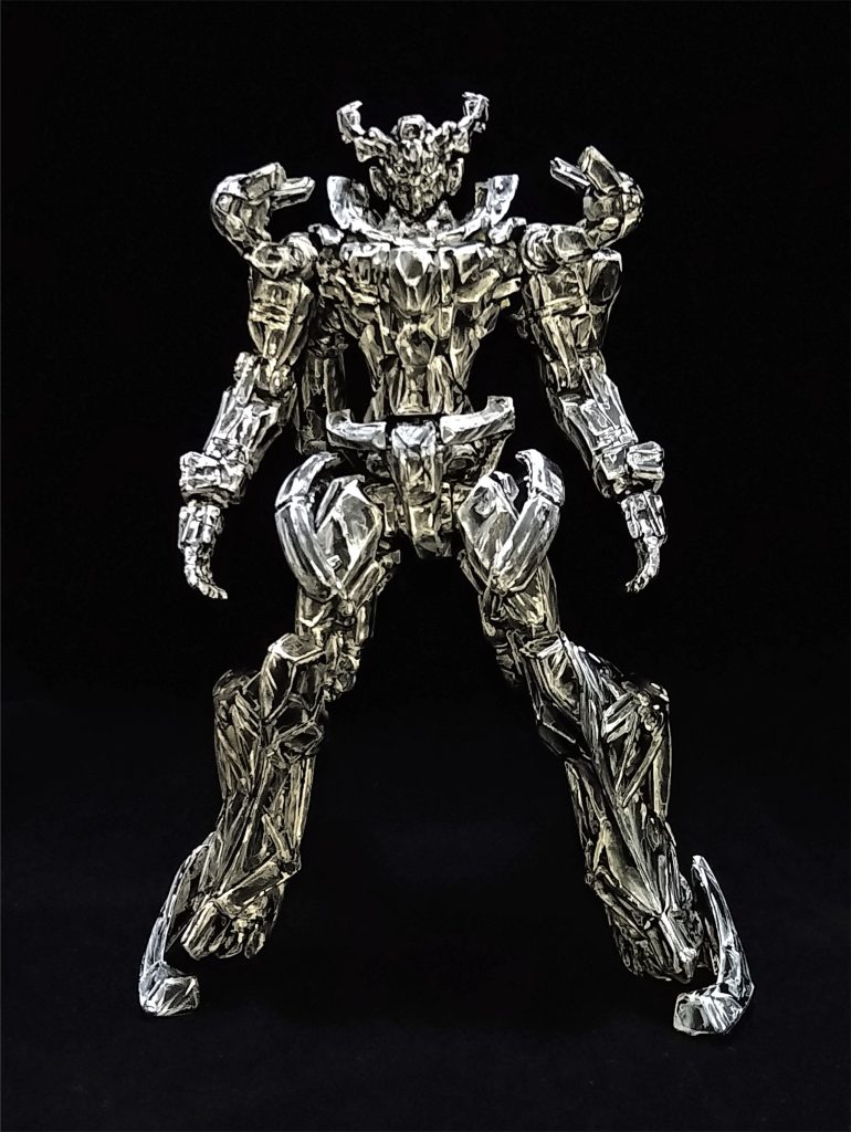 気付いたら全然撮影していなかった唯一の正面画像です。パーツのバランスとってない…今後、模型制作の時間が限られてしまっているので2025年4月、アニメ放送開始前に制作した作品を用意しましたがジークアクスコンが控えているなら投稿出来るな~と考え作品のストックとして重宝してくれました。最後までご覧頂きありがとうございました。