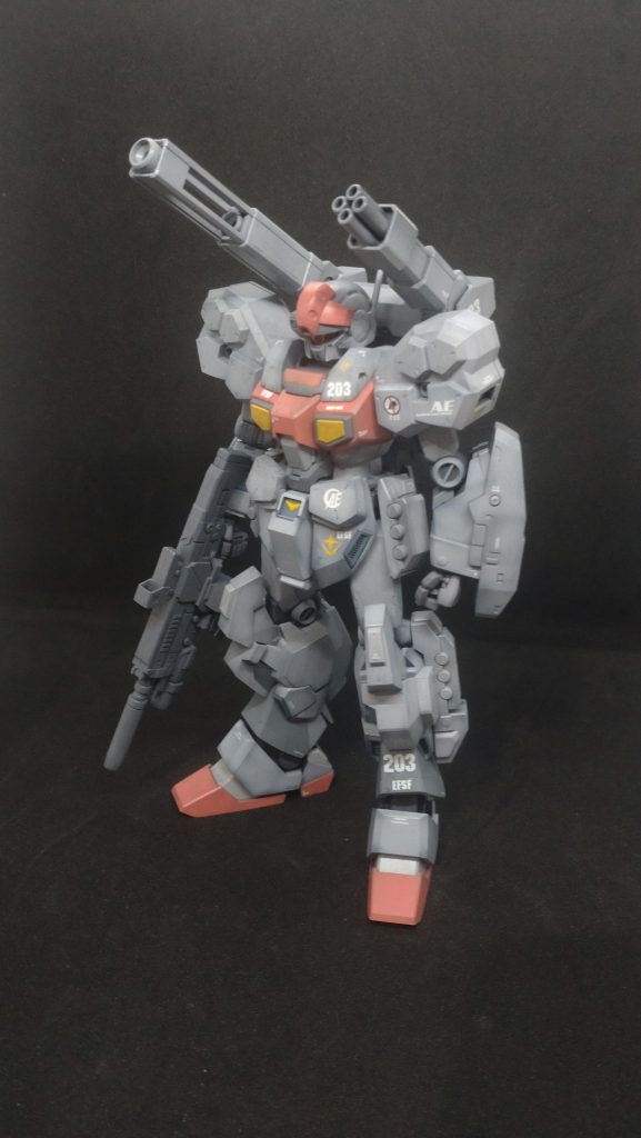 成型色活かしで全塗装してみました。一部塗装時に切り離し忘れてましたが、まぁいいかとそのまま組み上げてます。