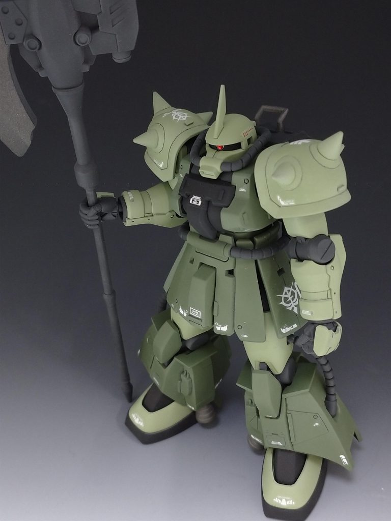 こちらが2体目のザクで色々反省点が発生した結果そのままにして悶々とするよりは思い切ってお直しする事にしました。F2のボディに腕はカッコいいのですが腕の可動範囲の狭さが気になりますね。今回も最後までご覧くださりありがとうございました。最近はめっきり製作ペースが遅くなりましたがまた次回作でお会いしましょう☆