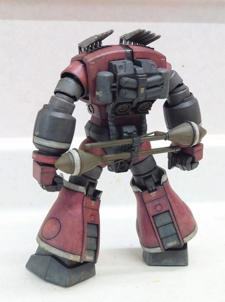 うしろバックパック…タイヤブラック→ファントムグレーバーニア…チタンゴールド(タミヤカラー)