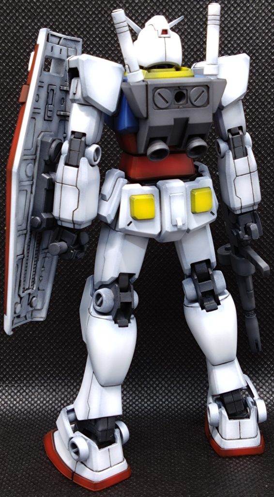 HGUC ガンダム–4枚目/制作者：TAKA-STUDIO