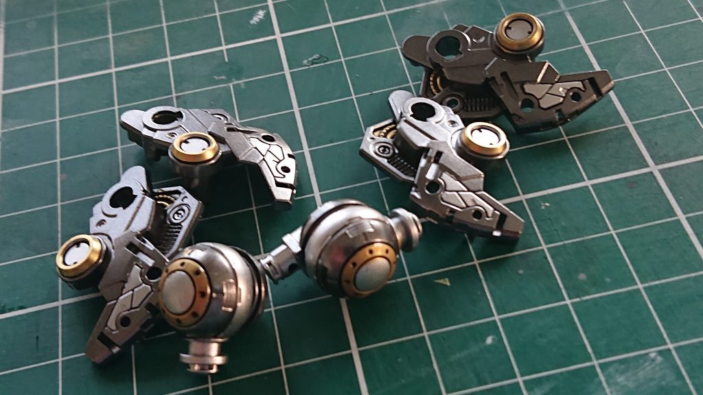 内部フレームの塗り分けに挑戦しました。大変でした・・・