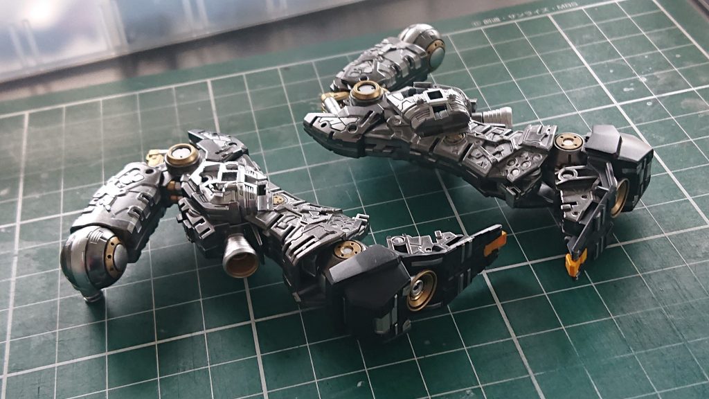 頑張って塗り分けたのですが、