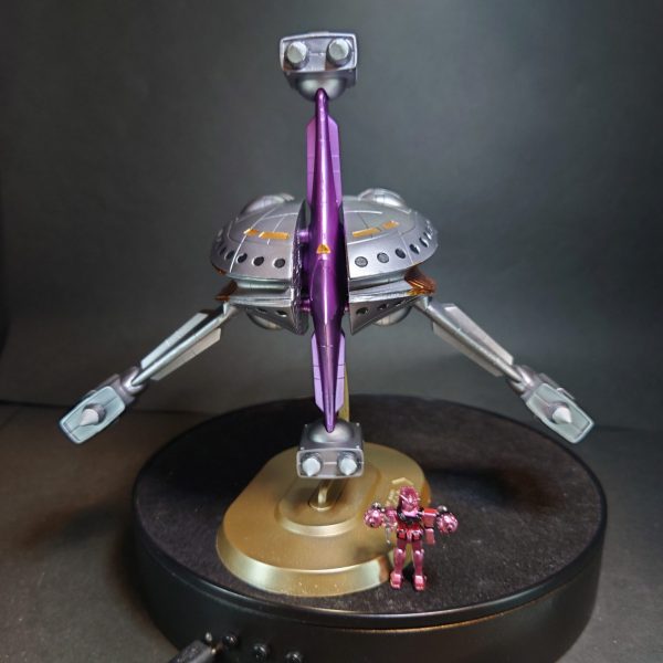 ブラウ・ブロ（キケロガ）＆おまけの赤いガンダム