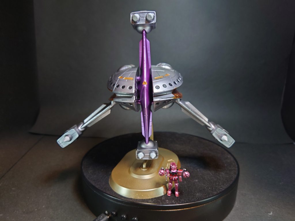 ブラウ・ブロ（キケロガ）＆おまけの赤いガンダム–9枚目/制作者：フィン工房