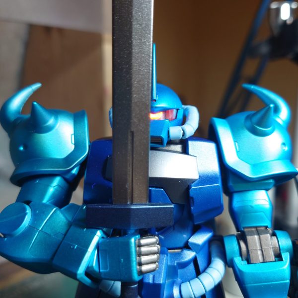 MG グフ・カスタムを全塗装・ウェザリング｜フィン工房さんの