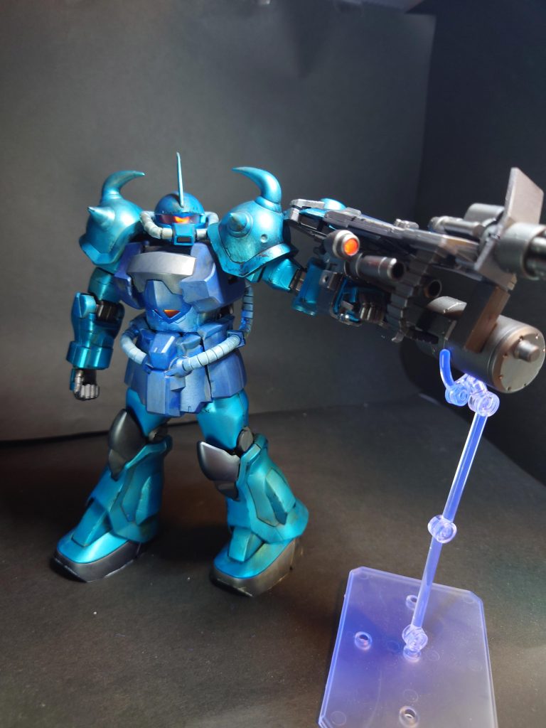 MG　グフ・カスタムを全塗装・ウェザリング–3枚目/制作者：フィン工房