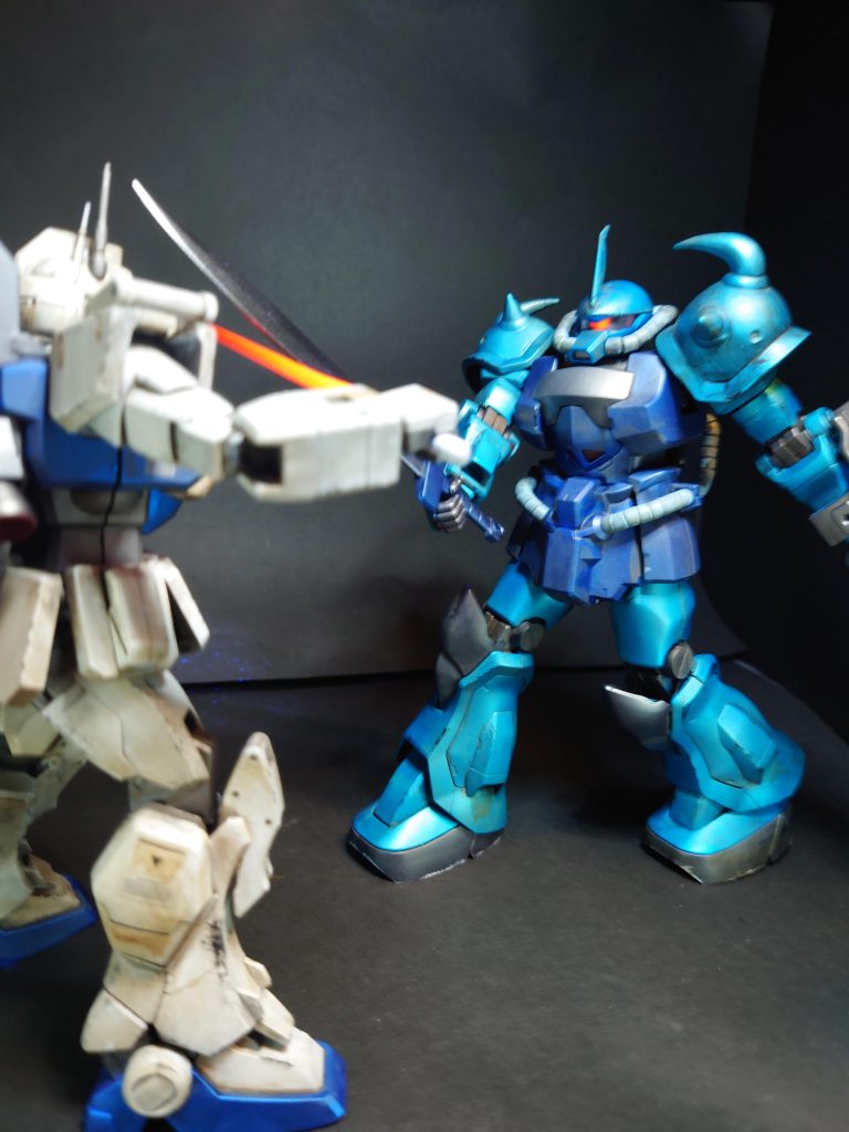 一緒に作ったEz-8と一緒に撮りました。