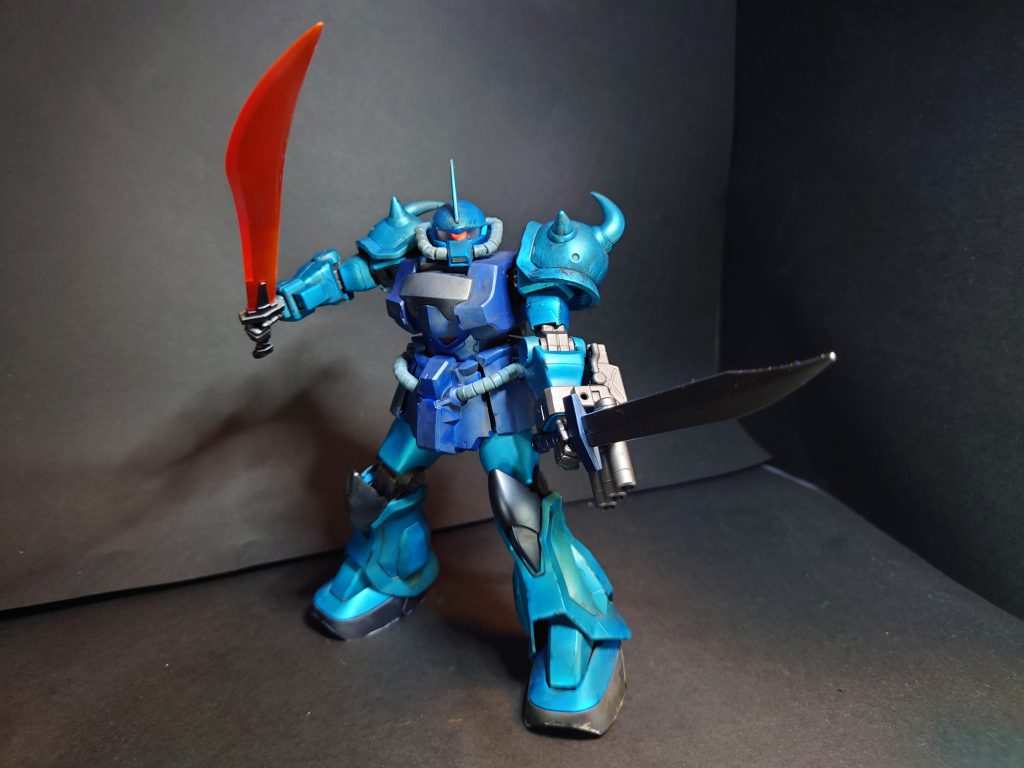 MGグフからヒートサーベルを借りてきました。二刀流ってロマンがありますね。