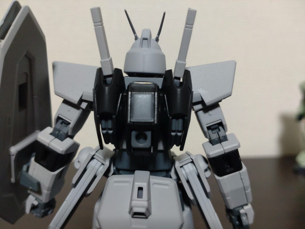 やはりあのコズミック・イラの「ストライカー」「シルエット」が優秀ということで可変よりもその戦場で装備を変えられる方にスキルツリーを伸ばしたというふうにしております。最初はRX-78(HG)のを付けてましたが今はエアリアルのものを色を変えて付けてます。