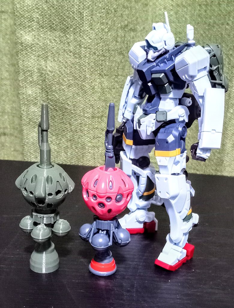 ゲルググを作りながら、赤いガンダムのビットも3Dプリンターで作りました。大体同じ大きさになりました。形は、なんとなく出来ました。もう少し修正します。