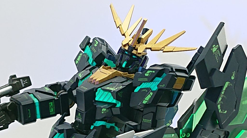 蛍光塗料を使用しました。