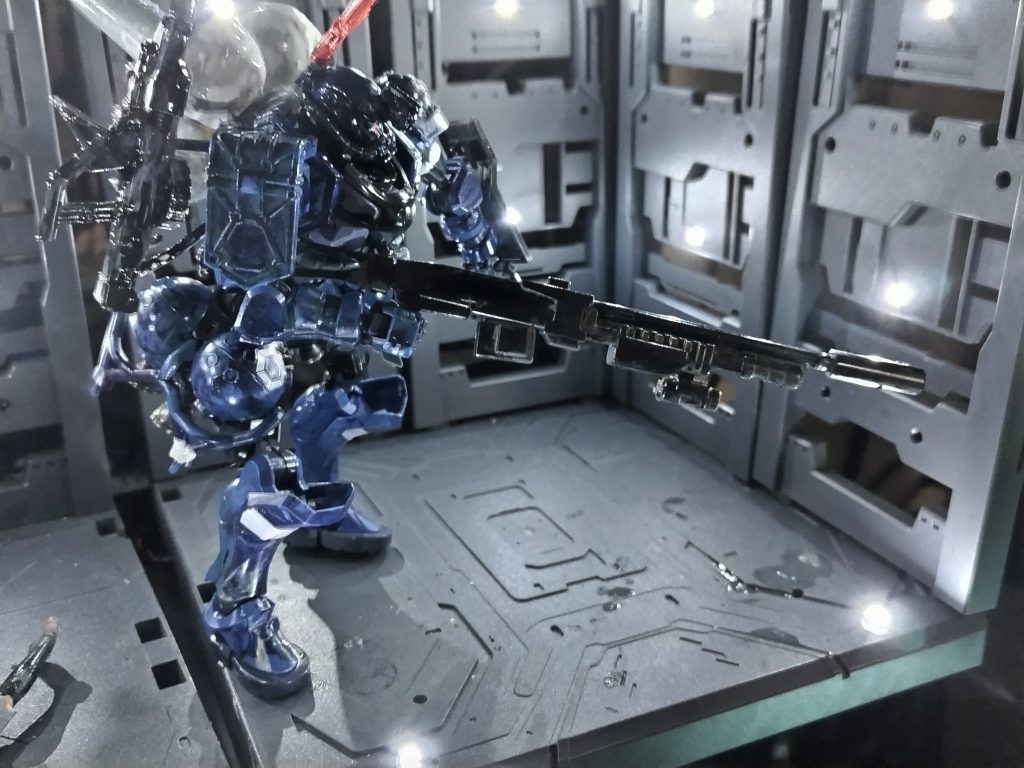 長物(ショットガン)を持たせてみましたが、MAV戦術だと長物は不利かもしれない…犯罪組織の拠点突入時ですかね?