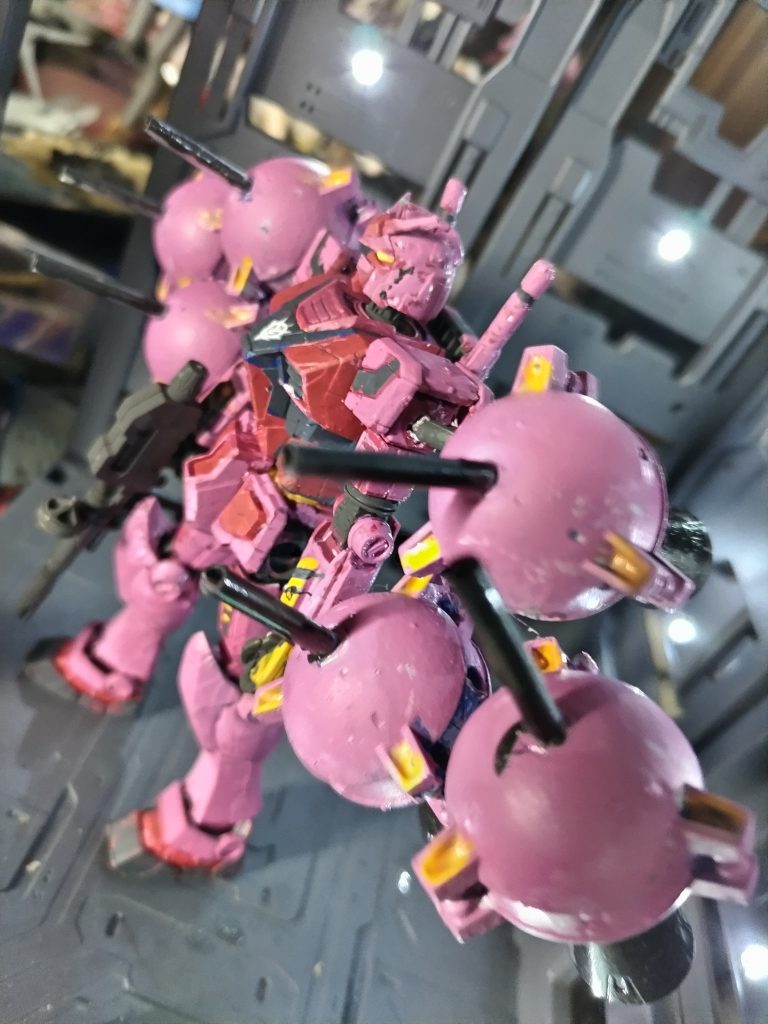 赤いガンダム！？