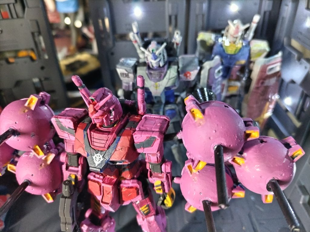 万博ガンダム、三機