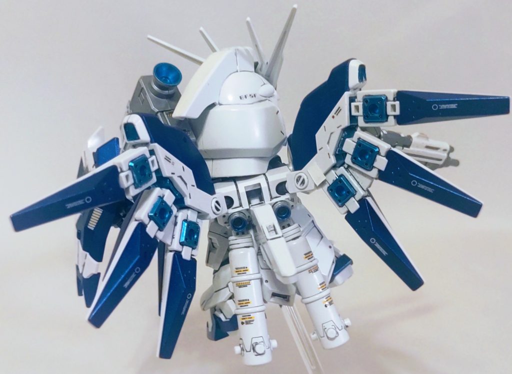 後ろのフィンも羽根みたいで素敵✨可動もスムーズでええわぁ(*´꒳`*)ﾆﾏｯ♡青色部分はブルーメタリックのスプレーでシュシュッとヌリヌリ…(   •̀˛•̀ )σ