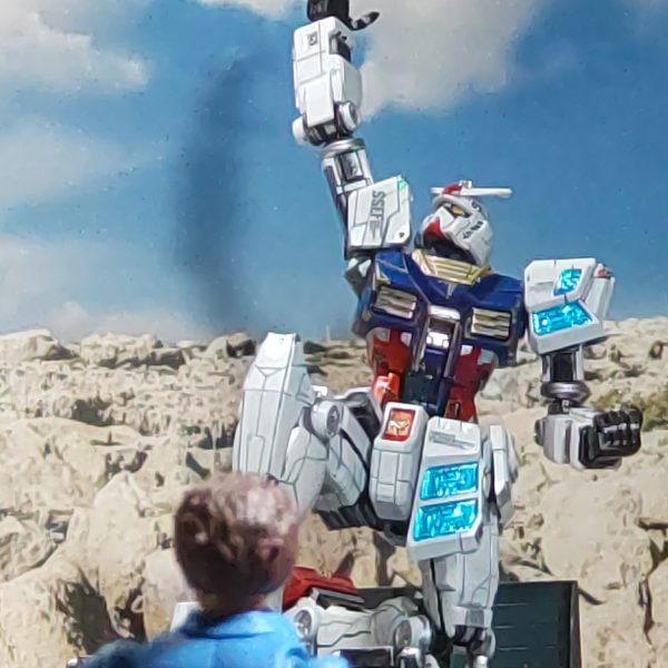 RX-78F00/E ガンダム(グラスフェザー装備)　(万博)ガンダム大地に立つ！？