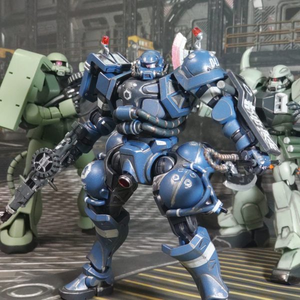 HG 軍警ザク　〜令和のザクに平成のザクと昭和のザクを添えて〜