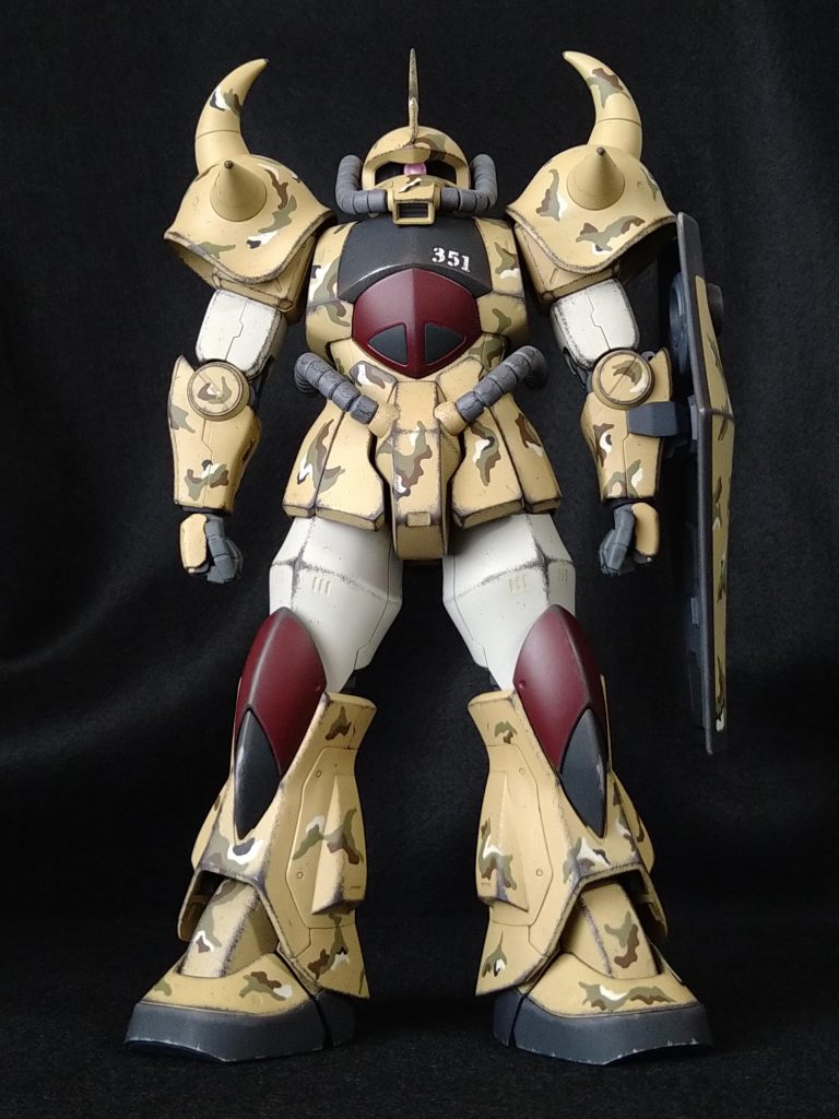 前。上にも書きましたが、ホントは先にマゼランを作り始めました。ただその艦のテーマは『宇宙戦艦ヤマトとだって撃ち合える』武装の大増設‼️艦名は、『パンゲア』。主砲20門以上、副砲10門以上、対空機銃も30基以上、艦の大きさも1.5倍以上(船体イメージはまだ固まってません)、構造物も大幅形状変更、etc、ゼェ、ゼェ、しゃべるだけで疲れます😅旧キットのマゼラン3つにサラミス2つを使って作るのですが、これら全ての装備類を下処理したところで、遂に心が折れてしまいました😵💫あ、マゼランの話しじゃないですね(笑)まぁ、そんなこんなで数少ない貴重な積みからグフを手に取ったという流れです。『その割には、動力パイプやらヒートロッドやら、随分メンドくさい息抜きになりそうな。。』と自分にツッコミを入れそうになりましたが、私、スゴく画期的な名案をヒラメきました‼️そうです‼️MS−07『B』ではなく、(ヒートロッドのない先行量産型である)『A』にすれば良いのです‼️うん!流石メンドくさがりな軟弱モデラー🤣🤣🤣