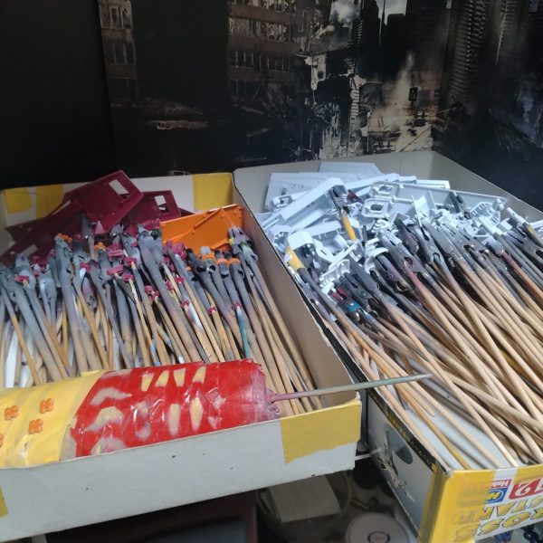 取り敢えず！一発目の塗装はこの白外装と色物からスタートします！😄製作する時は夜が集中出来るので今晩から始めようと思ってます！😀