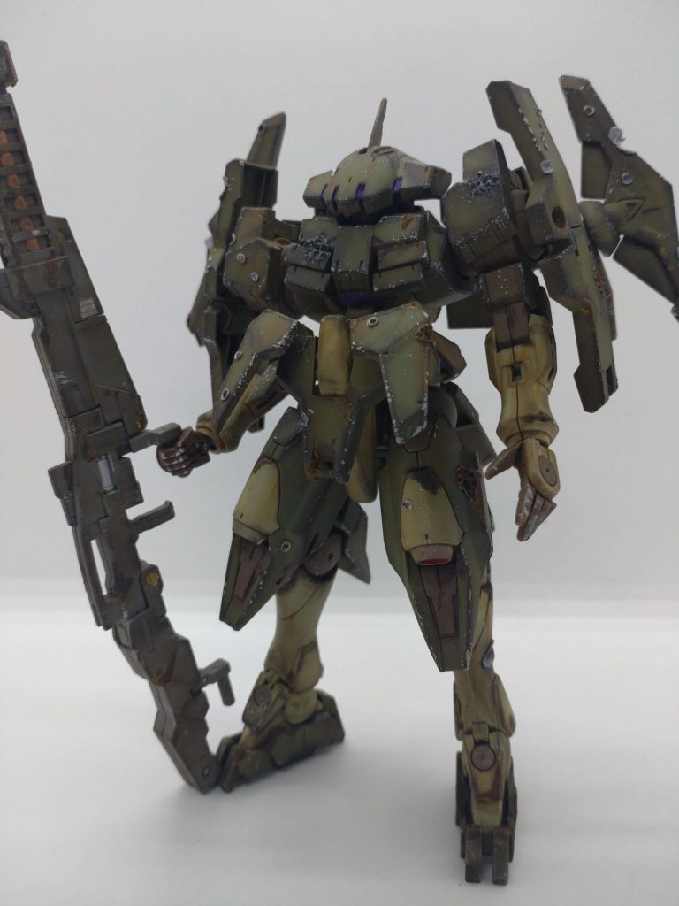 そして最後に私の拘り、ダメージ加工!ダイソーのハンダゴテ大活躍です!  その後に「 さびてんねん」で錆加工で完成です✨