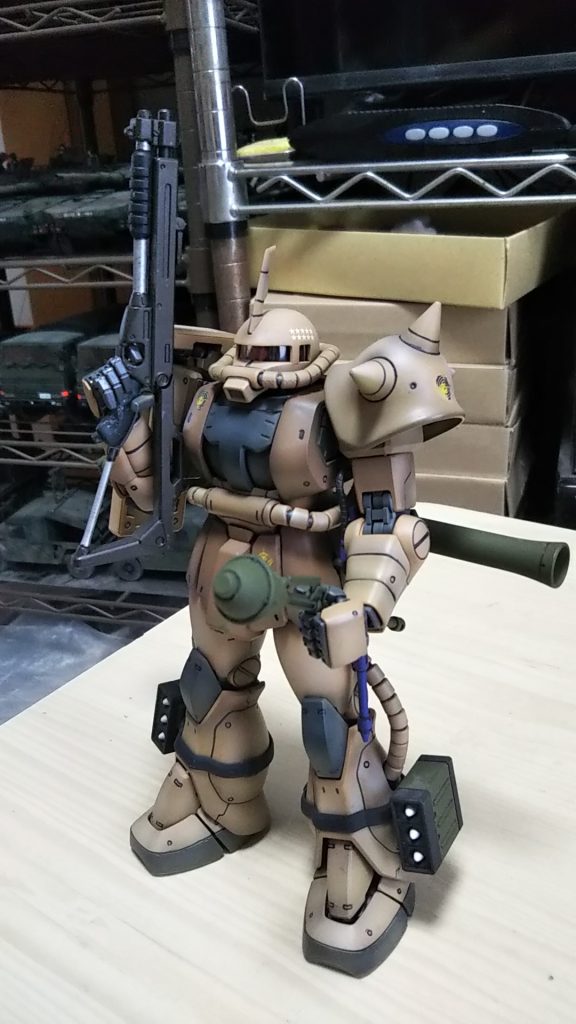 プロショップ川口名人のアフリカのザクⅡ指揮官仕様です