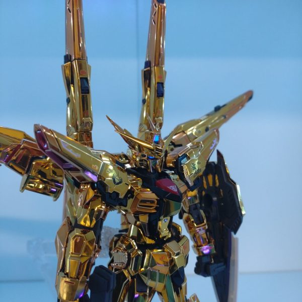 ORB‐01アカツキガンダムシラヌイ装備