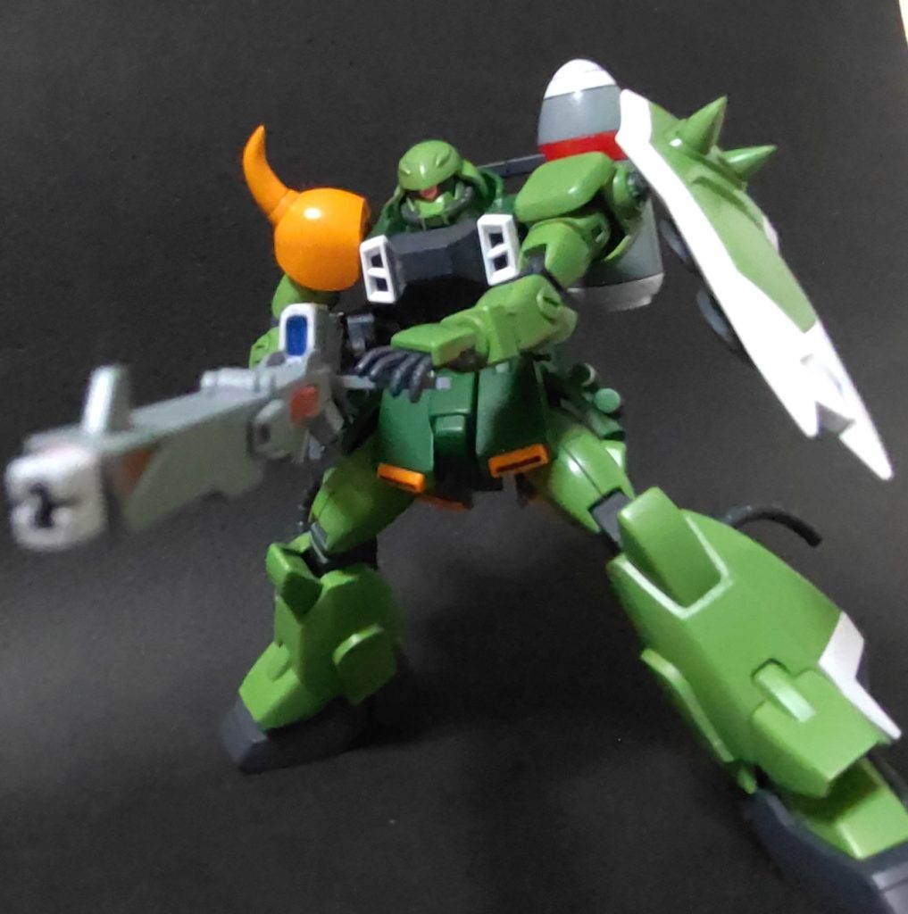 MGもいいですが、HGの劇中そのまま感も好きです。ザクウォーリアはもとのキットの造形が素晴らしい!ありがとうございました。