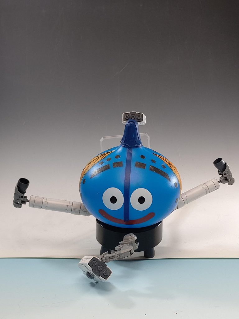 地上モードこのモードは、かけだしの冒険者モビルスーツさんにも負けそうに見えちゃうのが欠点です🤣🤣🤣 