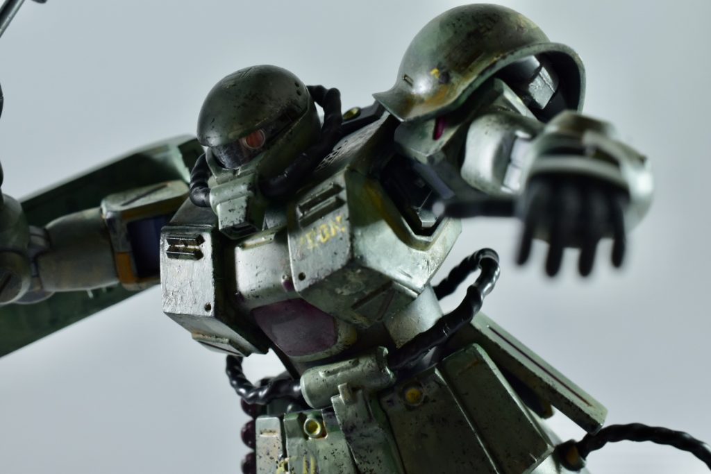 モノアイは動くようになっています